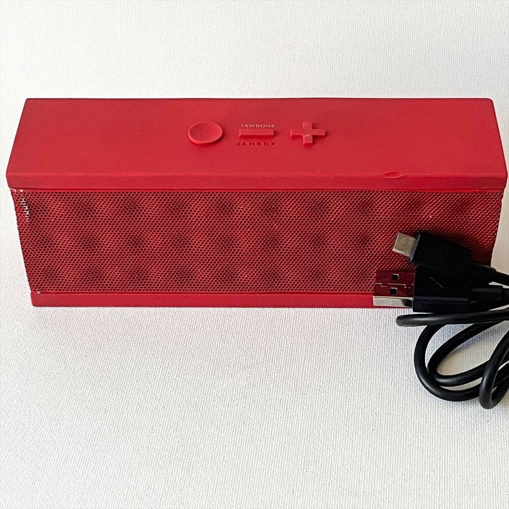 Jawbone Jambox Wireless Bluetooth Speaker Red with Charging Cable